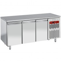 REFRIGERATED & FREEZING TABLES